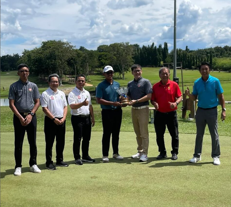 Hariz Hezri and Sabah’s player Jamie Tan Huang Ying who claimed the Sabah Amateur Open 2024 title